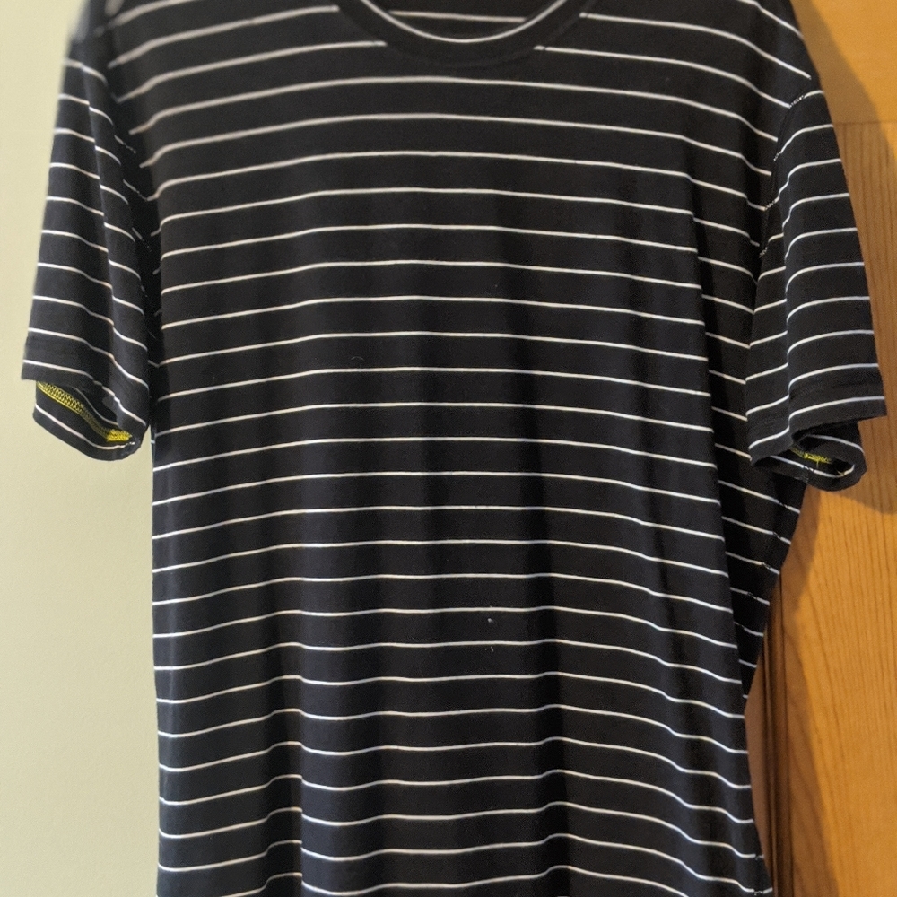 Lulu Lemon short sleeve t-shirt